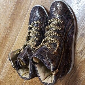Michael Kors Ladies Glam high top sneakers Size 9